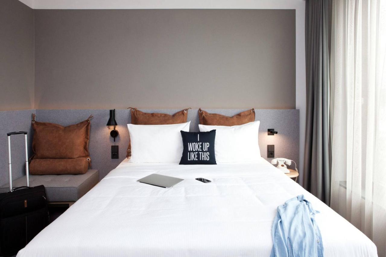 Moxy Rust Hotel Bagian luar foto
